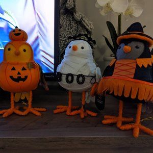 Target Birds Featherly Friends Halloweed 2021
